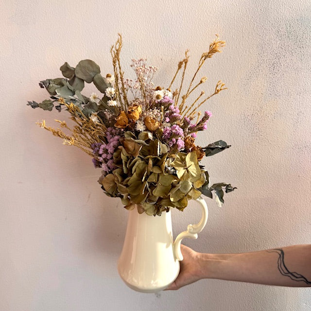 Dried flowers delivery te aro