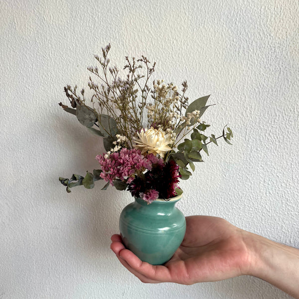 flower delivery wellington, florist wellington, same day flower delivery wellington, florist wellington CBD, Karori kelburn ngaio tawa newtown porirua seatoun te aro valley brooklyn florist flowers dried delivery wellington nz