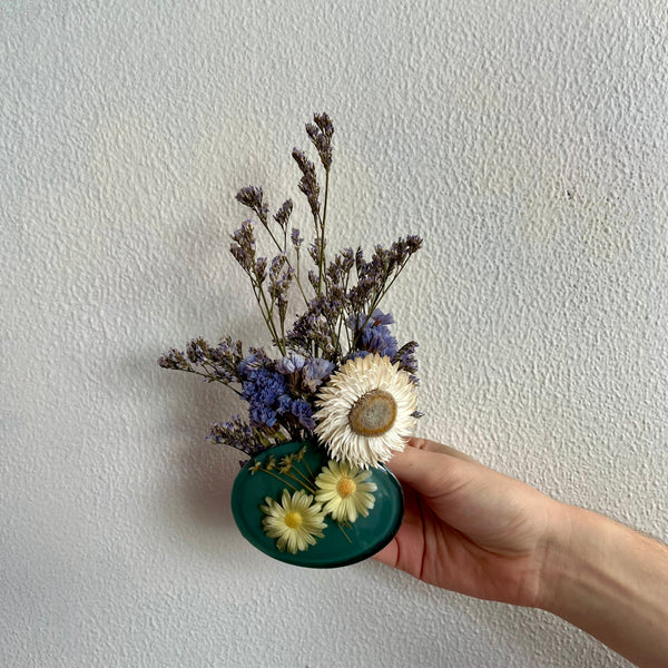 same day flower delivery, dried flowers wellington, dried flower delivery, wellington florist, wellington CBD florist, thorndon, paparangi, woodridge, newlands, island bay, owhiro bay, houghton bay, karaka bay, lyall bay, kilbirnie, seatoun, strathmore