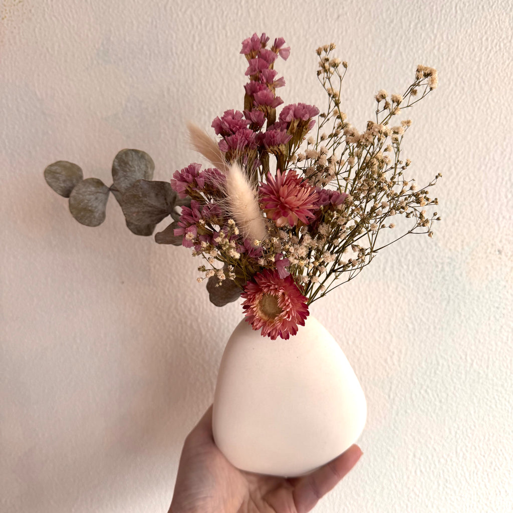 dried flowers gift delivery florist wellington te aro cbd ngaio khandallah karori