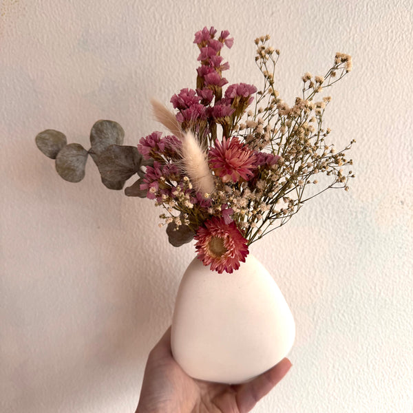 dried flowers gift delivery florist wellington te aro cbd ngaio khandallah karori