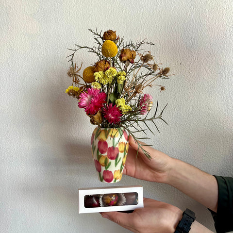 'Laurie' Dried Arrangement in Ceramic Vase with Chocolates