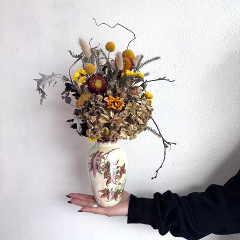'Rita' - Dried Flowers in Vintage Vase