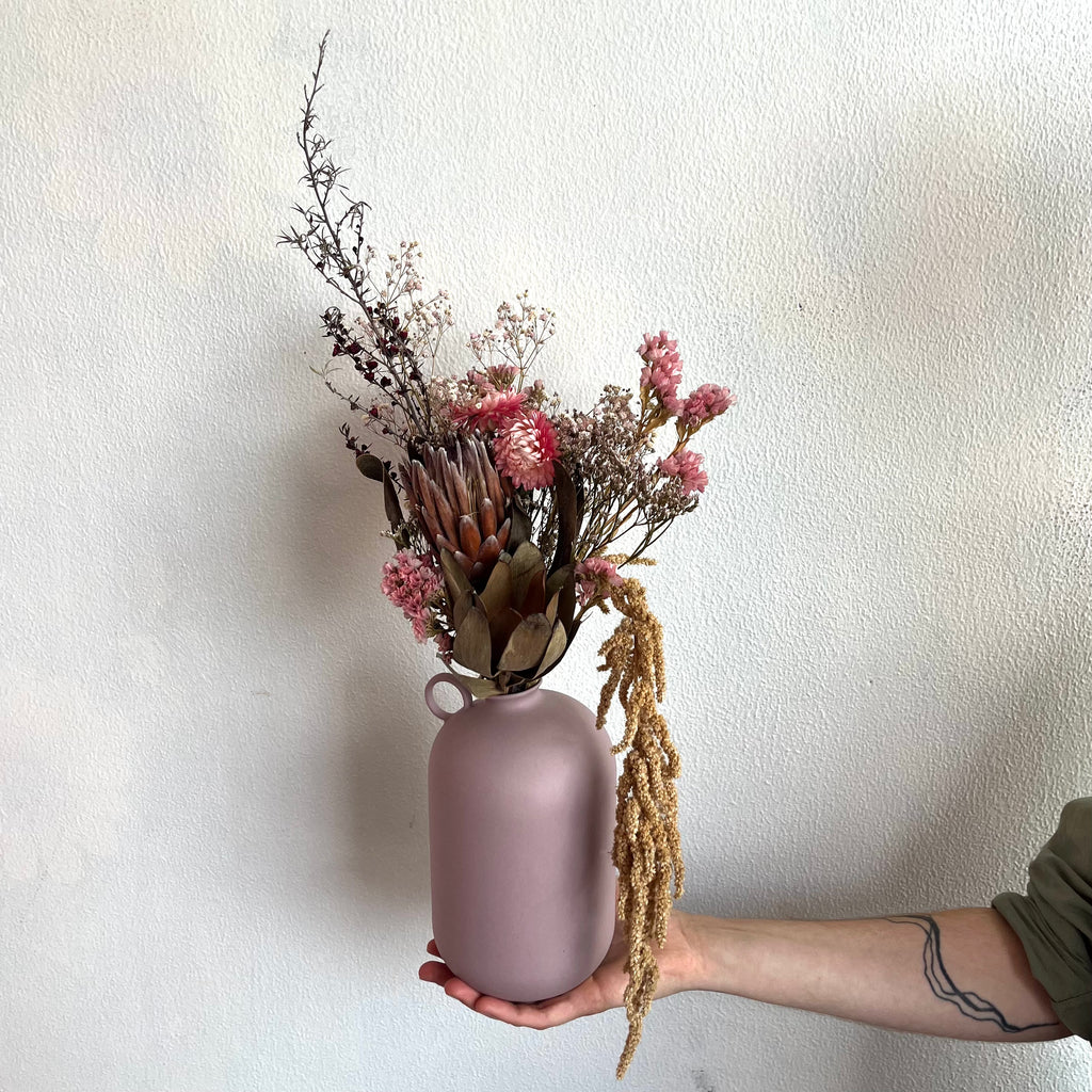dried flower arrangements, dried flowers wellington, same day dried flower delivery, belmont, korokoro, maungaraki, normandale, tirohanga, kelson, taita, naenae, avalon, stokes valley, trentham, wallacebille, upper hutt