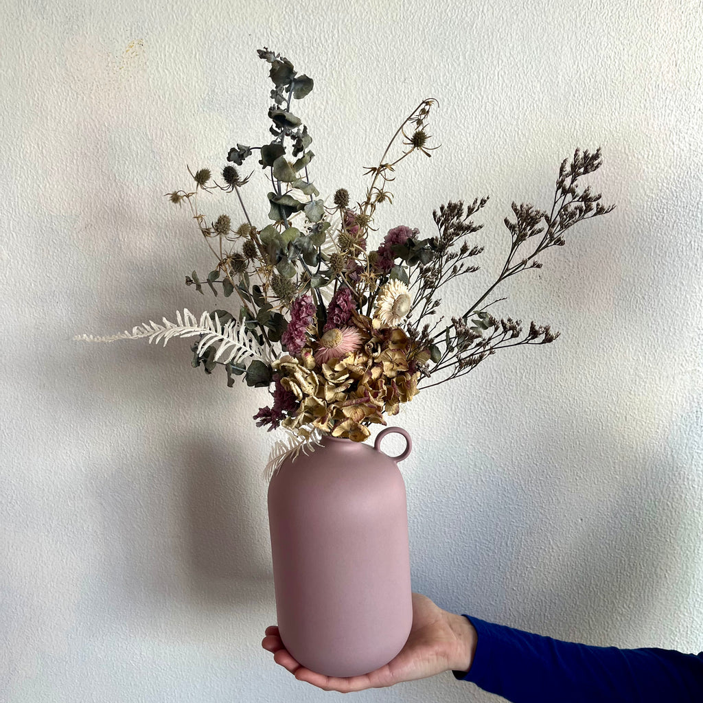 dried flower arrangement dried flower same day delivery wellington delivery lyall bay thorndon te aro johnsonville paparangi woodridge newlands island bay owhiro bay houghton bay