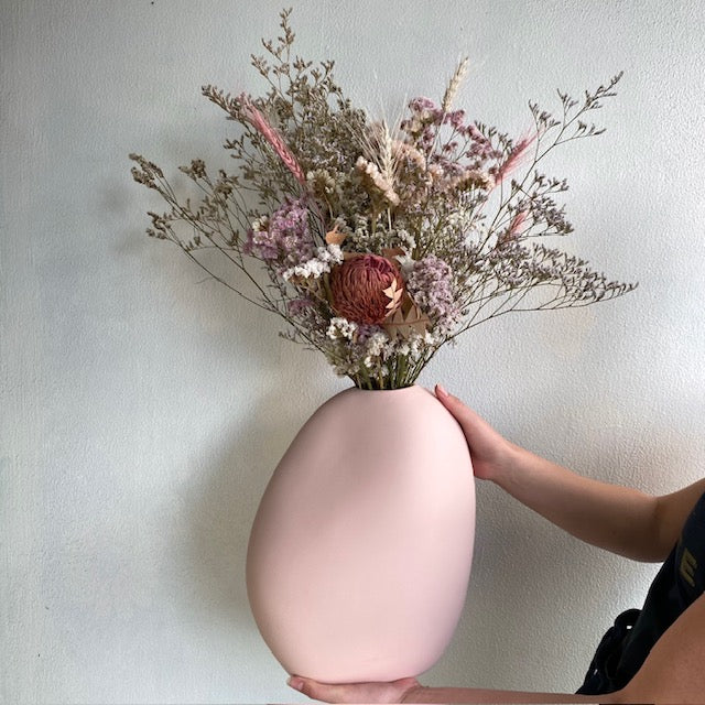 'Clara' - Dried Flowers in Ceramic Vase