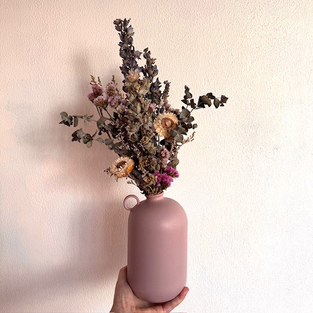 gift delivery dried flowers lower hutt upper hutt karori