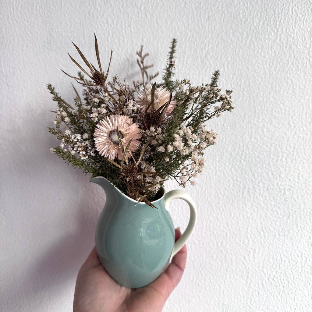 dried flower arrangement wellington delivery lyall bay thorndon te aro johnsonville