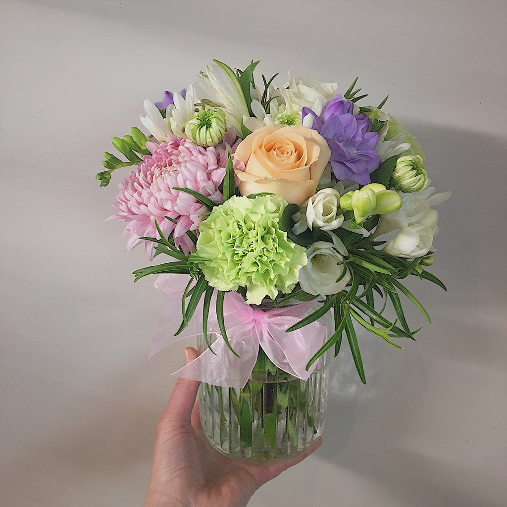 Beautiful Posy in Vase Wellington Lower Hutt Florist Same Day