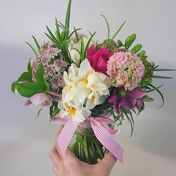wellington florist vase posy delivered wadestown karori cbd